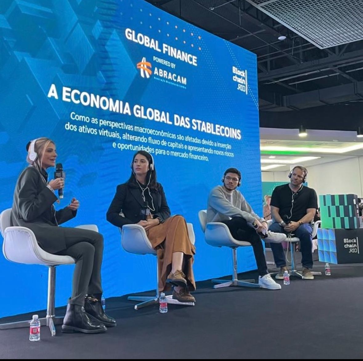Palestra - A economia global das stablecoins